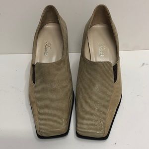 Casprini Made in Italy Beige Suede High Cut Pump
